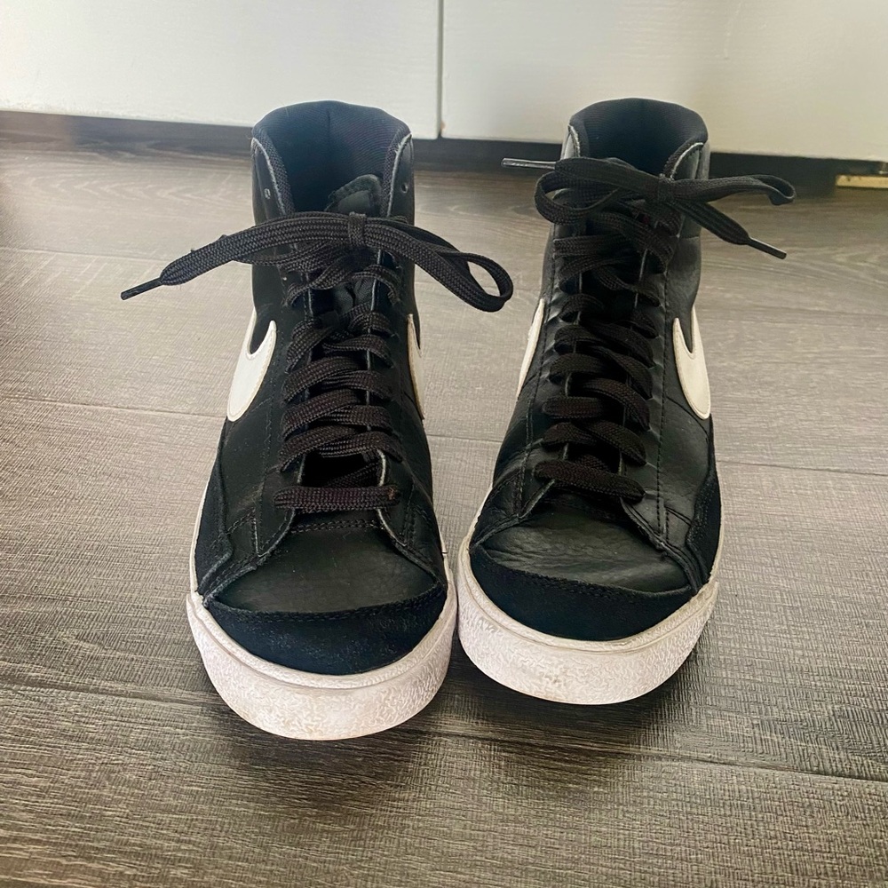 Nike Blazer hightops - size 6 youth
